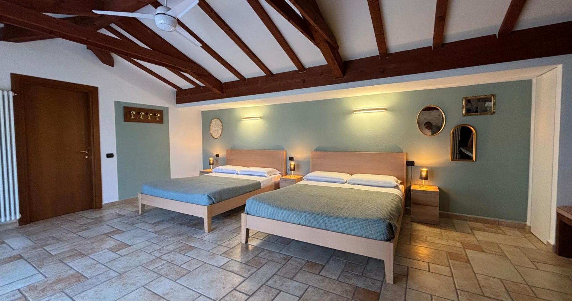 B&B Casa Ceruti Villa Guardia Bagian luar foto