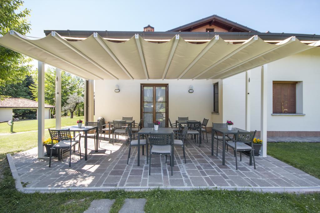 B&B Casa Ceruti Villa Guardia Bagian luar foto